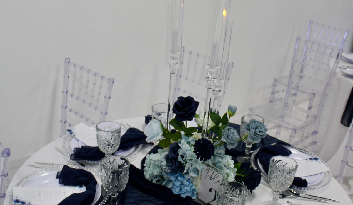 Elegant micro wedding tablescape